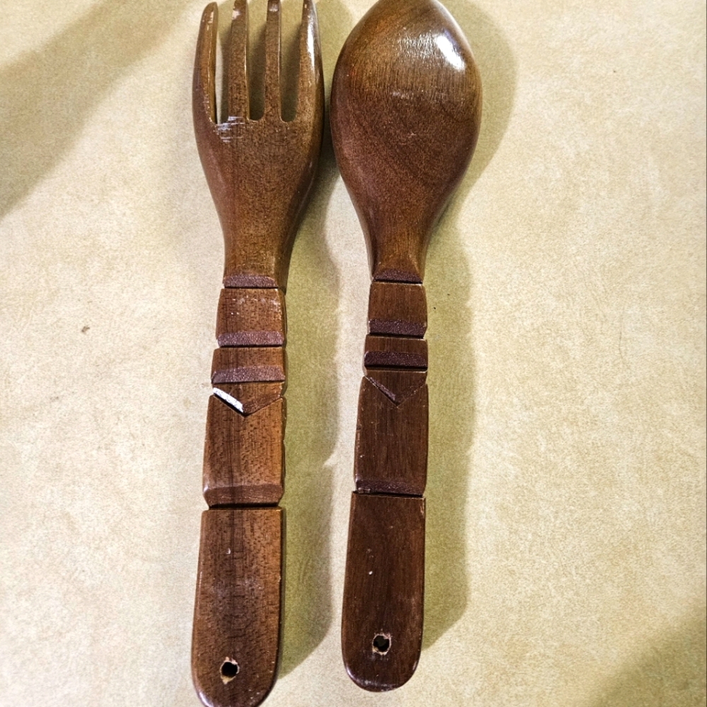 Money pod silverware set